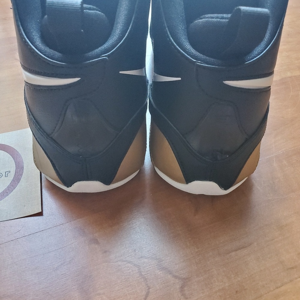 SOLD Nike Air Max Wavy - Picture 4 of 7